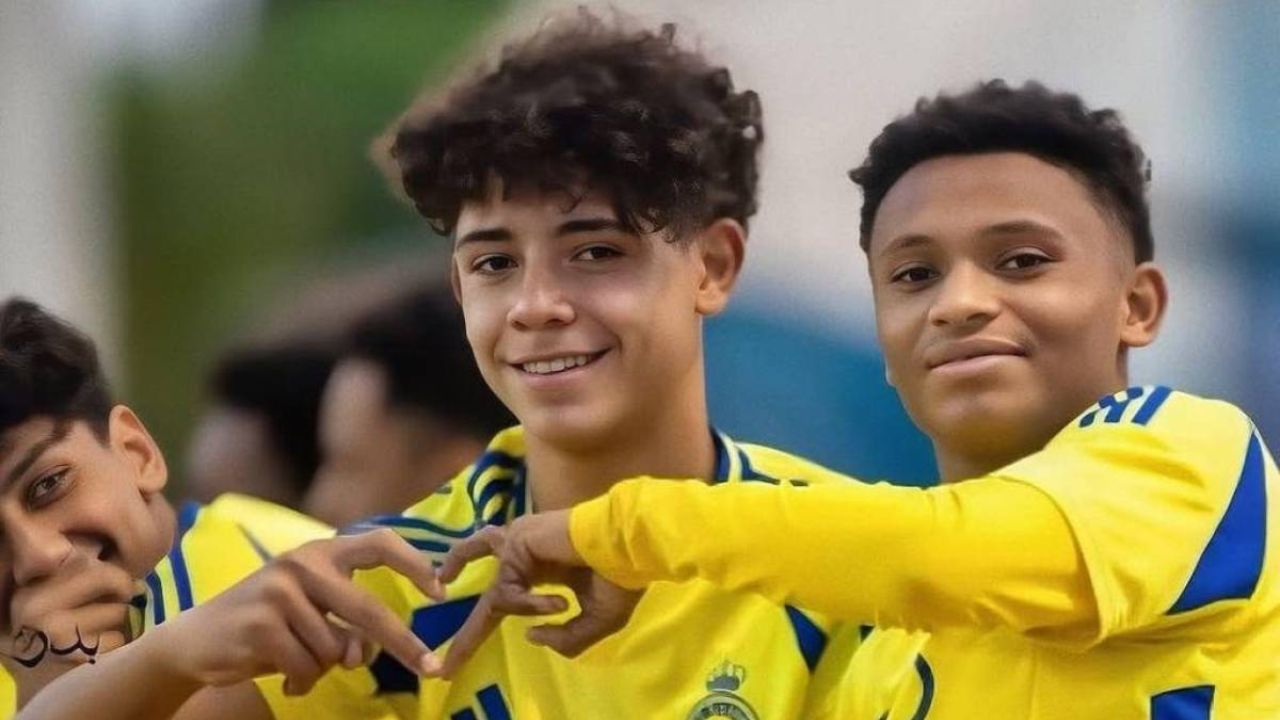 “De tal padre, tal hijo”: Cristiano Jr. impresiona por su físico
