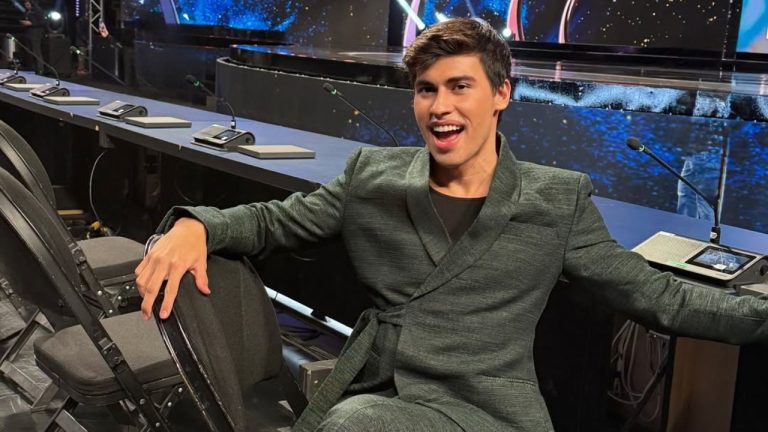 Imagen Principal de Nota: La Divaza relata como su padre le robó dinero mientras su madre agonizaba