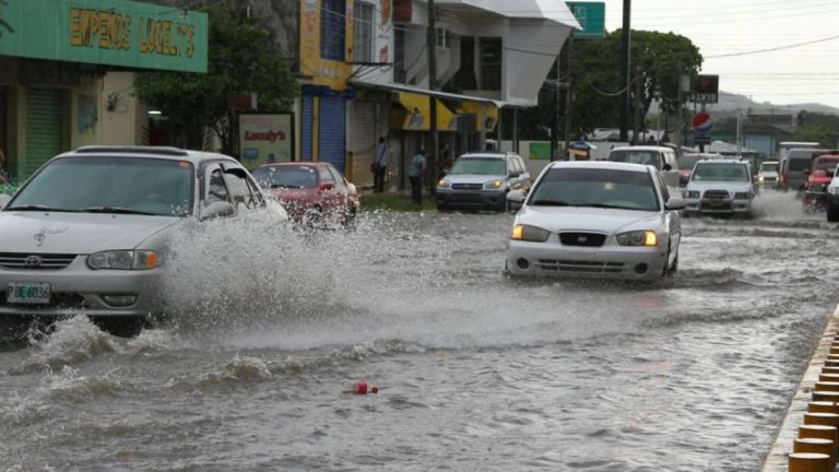 Imagen Principal de Nota: Lluvias y tormentas continuarán este jueves en gran parte del país