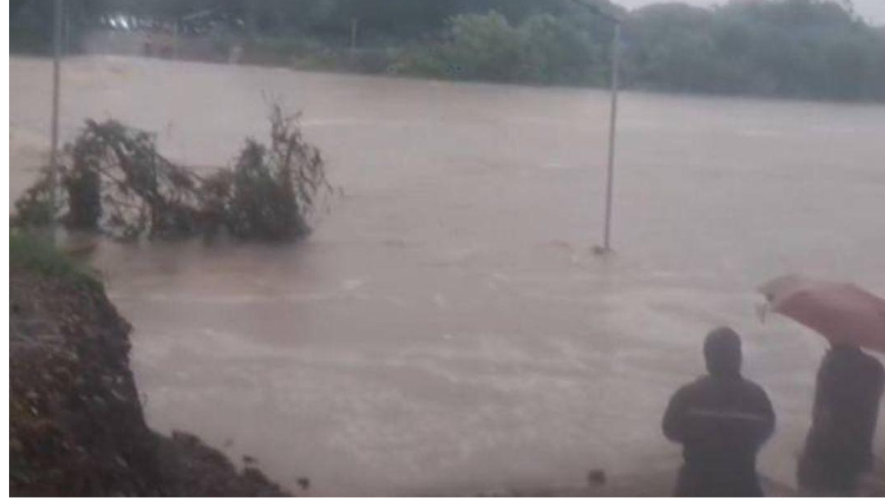 Vaguada y baja presión dejara lluvias y crecidas en ríos en Honduras