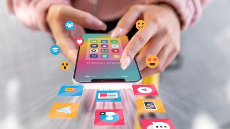 Imagen Principal de Nota: Cuidado con lo que publicas: los riesgos de compartir todo en redes sociales