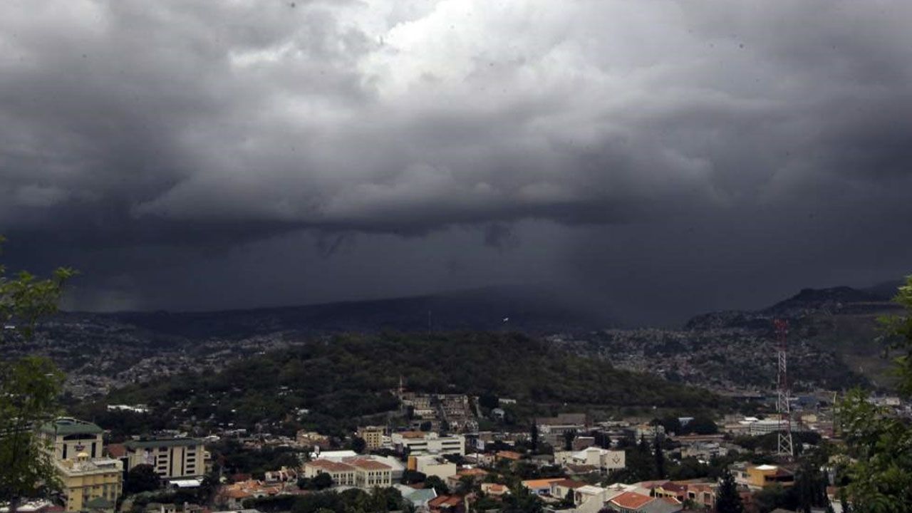 Polvo del Sahara y lluvias moderadas marcarán el clima el 4 de julio en Honduras