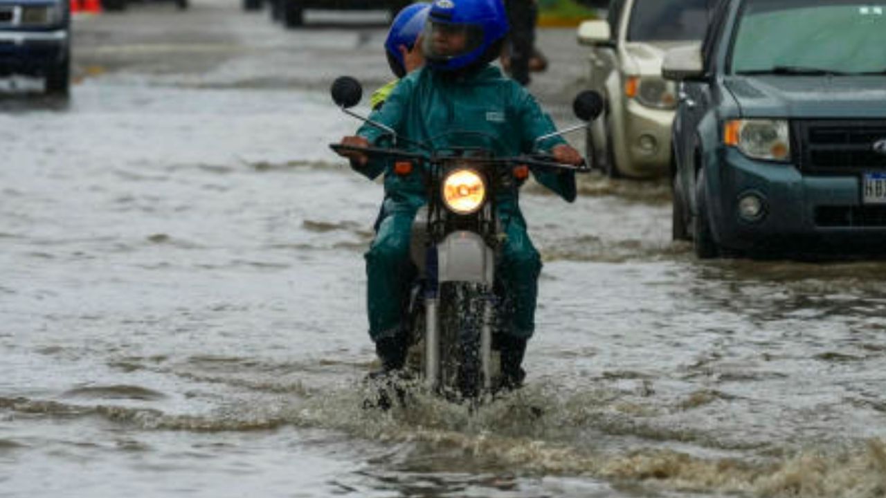 Imagen Principal de Nota: COPECO pronostica lluvias para esta tarde en Honduras
