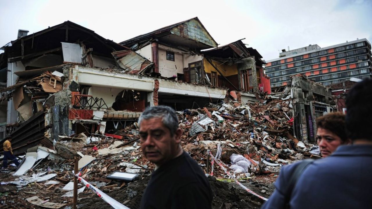 Imagen Principal de Nota: Estos son los 10 terremotos más fuertes que sacudieron la Tierra entre 1755 y 2025