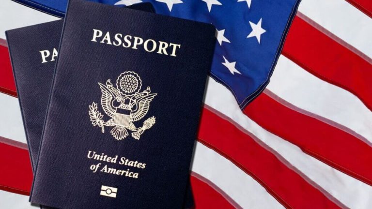 Imagen Principal de Nota: ¿Tu pasaporte de EE. UU. luce así? Podrías quedarte sin renovarlo
