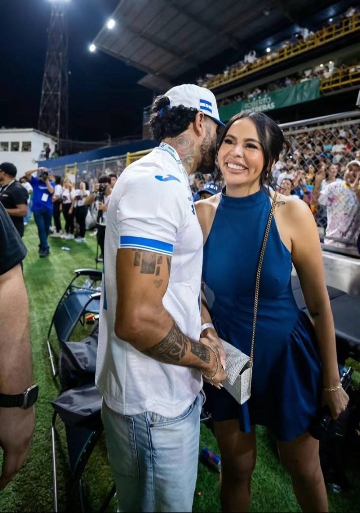 Ana Alvarado y Fancony