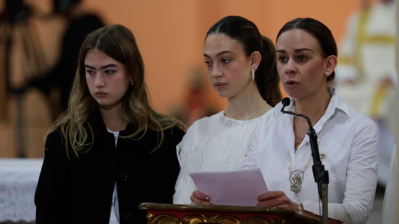 ¿Cuántos años tiene las hijas de Claudia Tarazona?
