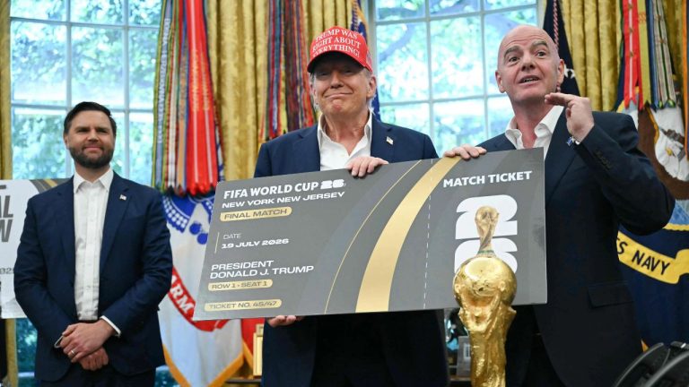 Imagen Principal de Nota: Copa Mundial 2026: Donald Trump anuncia fecha del sorteo oficial