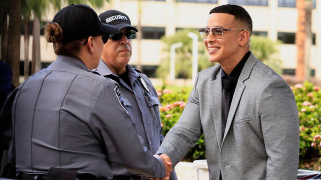 Imagen de Daddy Yankee espera que demanda contra su esposa termine "en la paz de Dios"