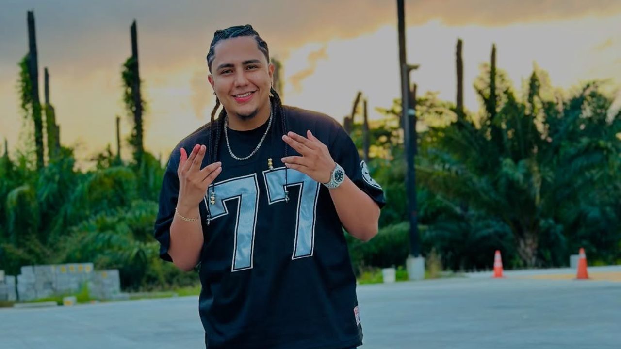 Imagen de Davis Flow en el ojo del huracán por supuesta infidelidad con tiktoker hondureña