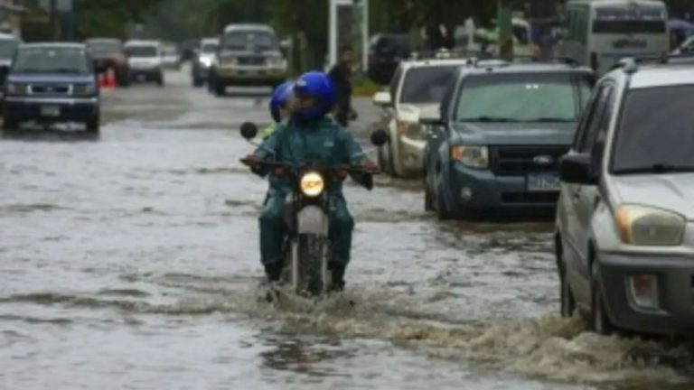 Imagen Principal de Nota: Lluvias y tormentas eléctricas por onda tropical afectarán varias regiones de Honduras