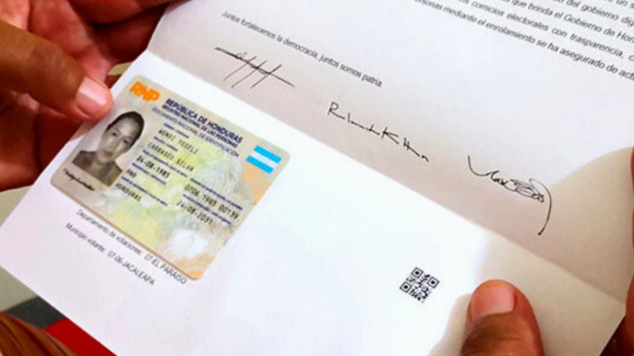 Imagen de RNP ya trae plásticos de Francia para emitir DNI antes de elecciones