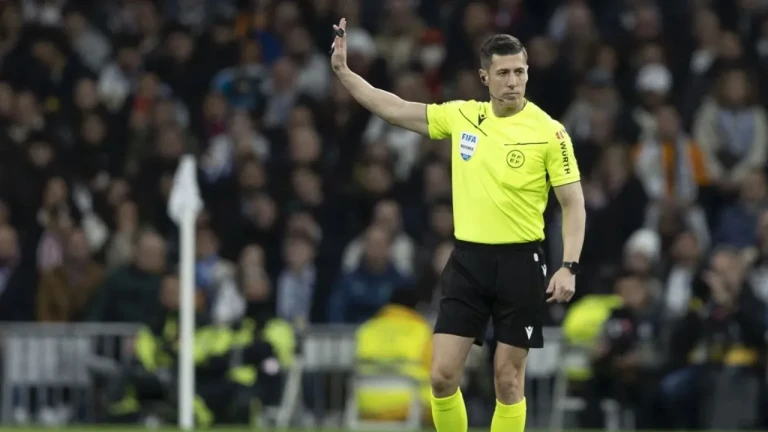 Imagen Principal de Nota: ¿Quién es el árbitro del partido Haití vs Honduras? ¿Cuál es su experiencia?