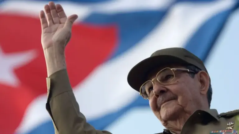 Imagen Principal de Nota: ¿Quién es Raúl Castro? cargos, familia, hijos, pareja y legado del líder cubano