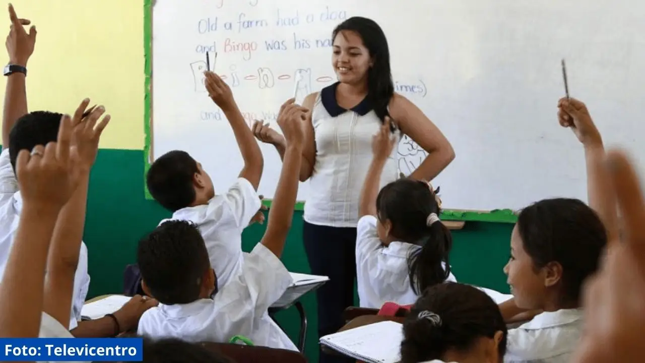 niños en clases 