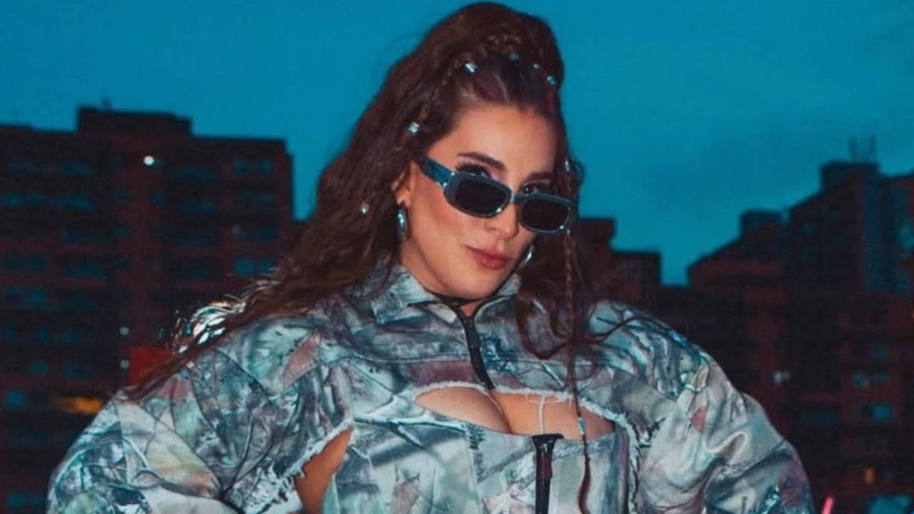 Alexa Ferrari sorprende con el lanzamiento de su nuevo sencillo “Amantes”