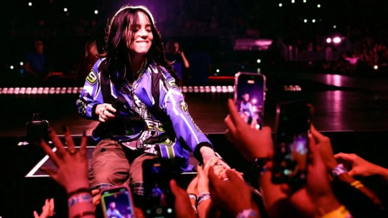 Imagen de Seguridad interviene tras agresión a Billie Eilish en Miami
