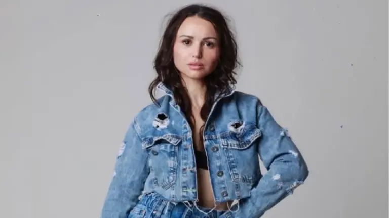 Imagen Principal de Nota: Encuentran sin vida a modelo y a su hija dentro de apartamento