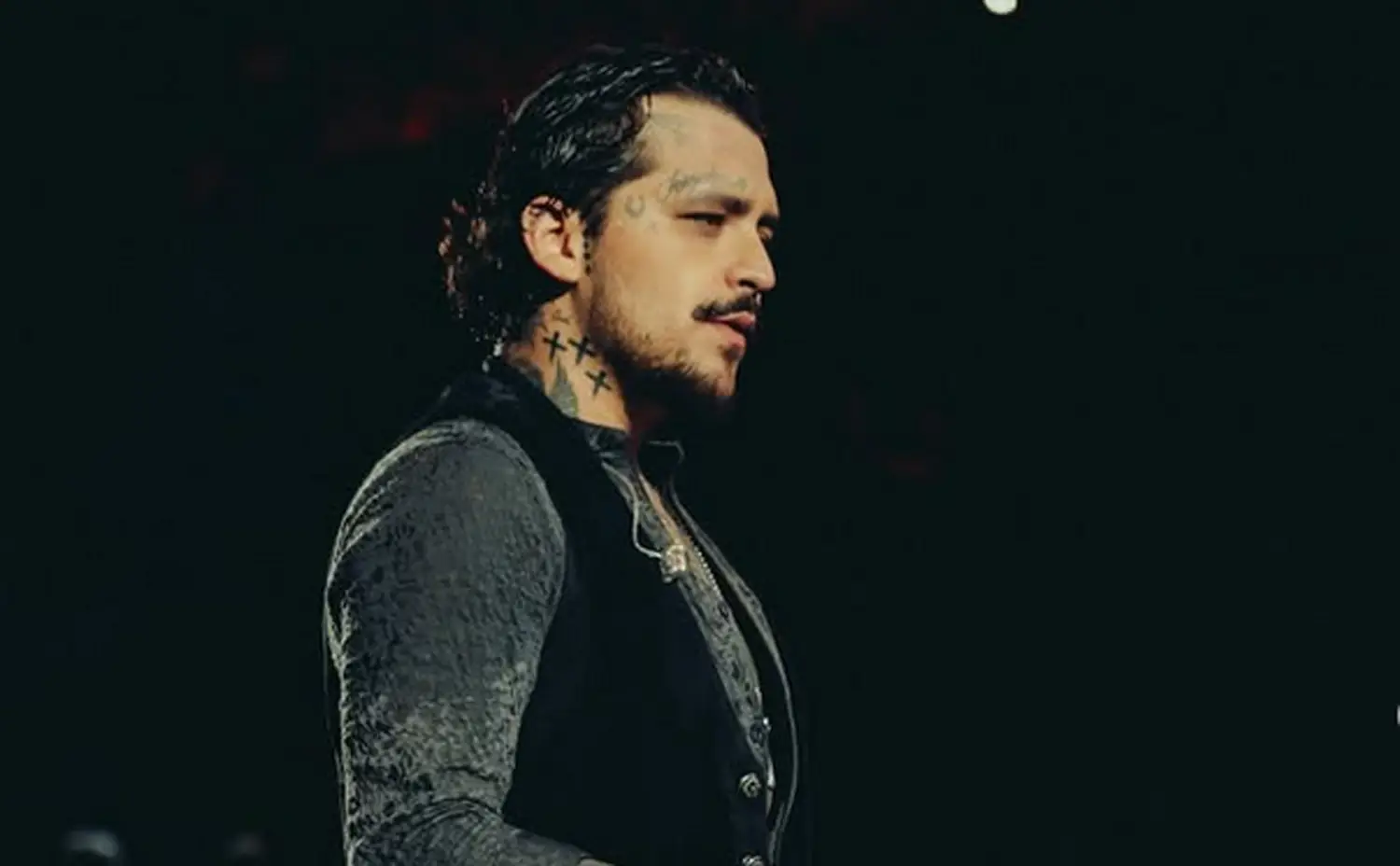 Filtran video de Christian Nodal en aparente estado de ebriedad y desata polémica