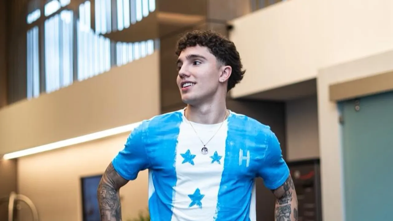 Imagen de "Siempre fue lindo"  Joao muestra su antes y después