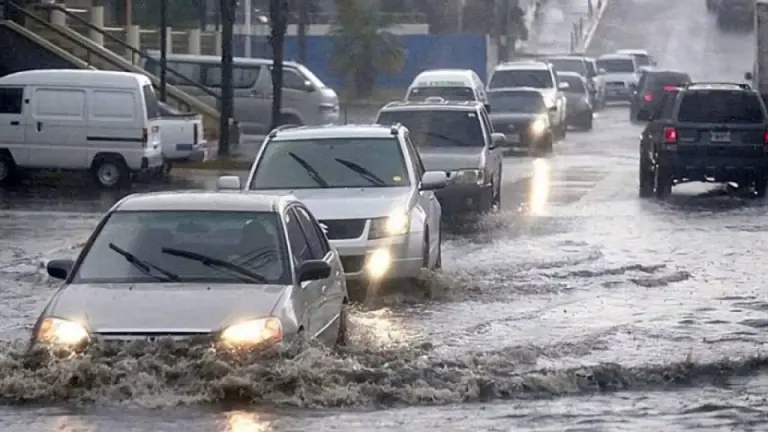 Imagen Principal de Nota: Pronostican lluvias con  actividad eléctrica en estas regiones Honduras