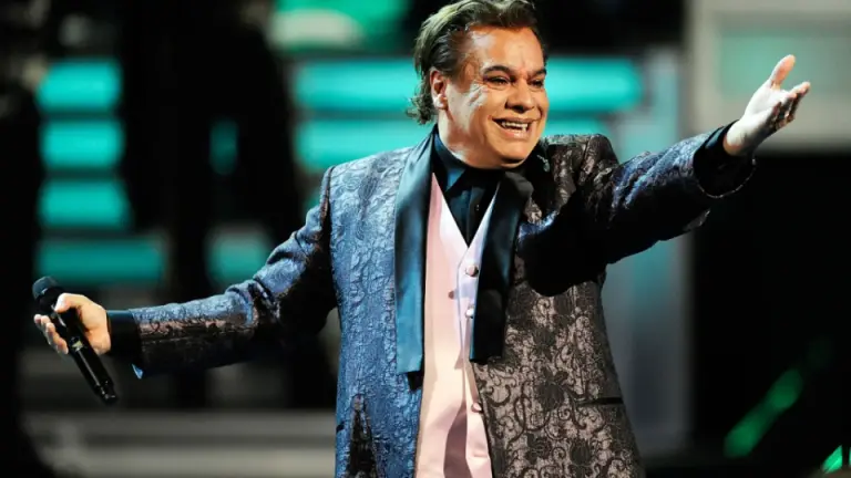 Imagen de Nota: Sale a la luz el abuso que sufrió Juan Gabriel a los 13 años por un sacerdote