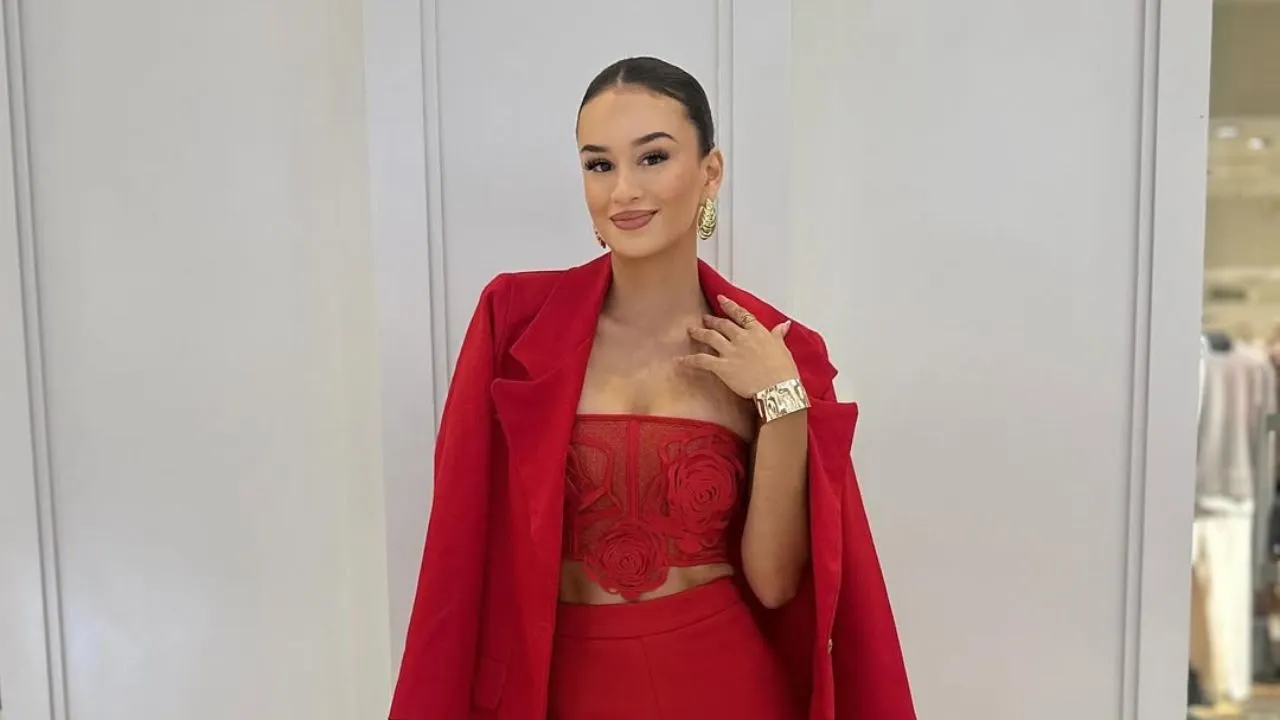 Imagen Principal de Nota: “La parte sucia de los certámenes”: Modelo hondureña filtra mensajes y  revela todo