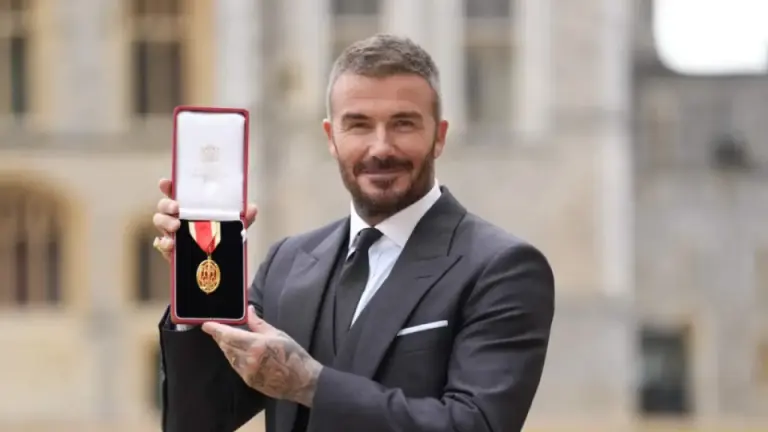 Imagen Principal de Nota: David Beckham es nombrado caballero por el Rey Carlos III