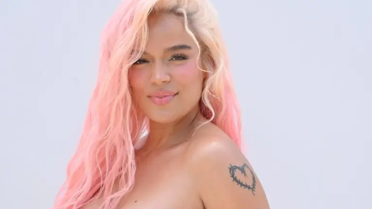 Imagen Principal de Nota: Karol G desata rumores de ruptura con Feid tras gesto inesperado