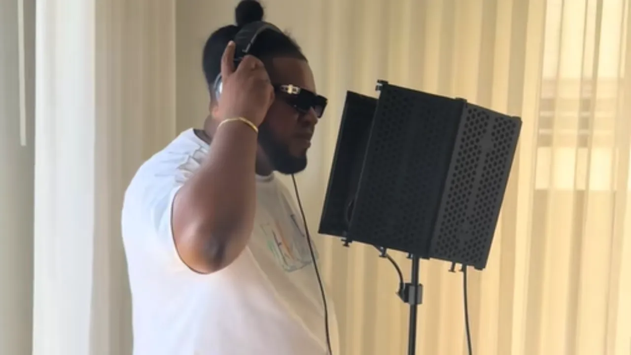 Imagen Principal de Nota: “La More” anuncia su debut musical junto a Jeyel