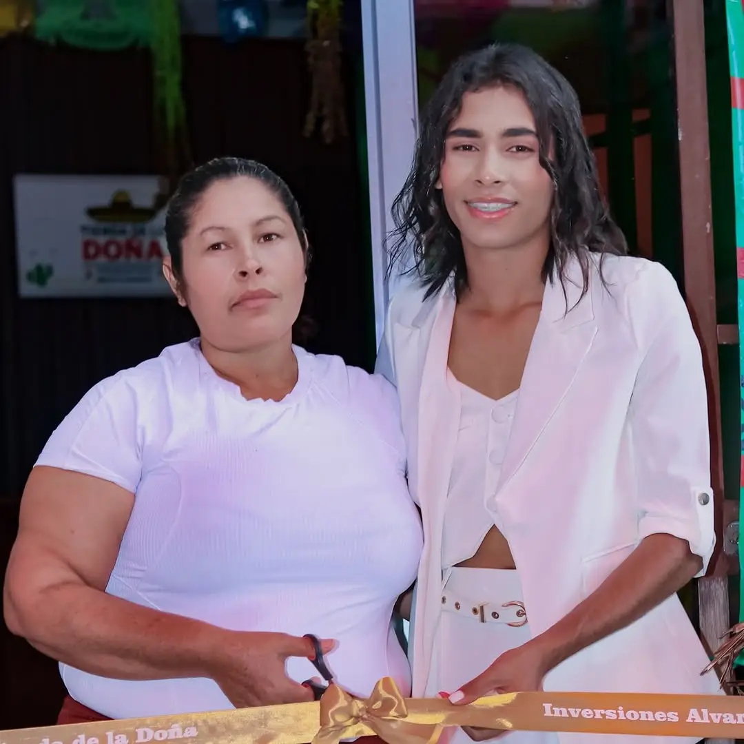La doña y su madre