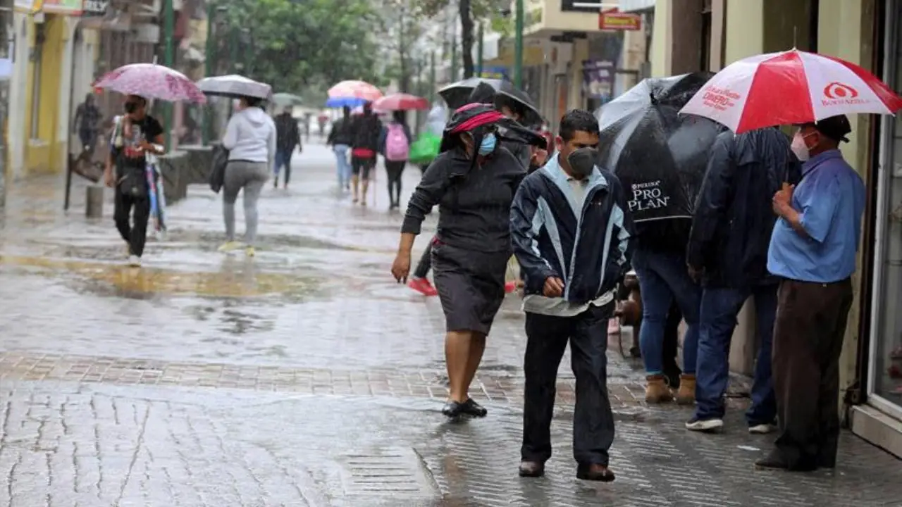 Continúan las lluvias y bajas temperaturas para este martes en Honduras