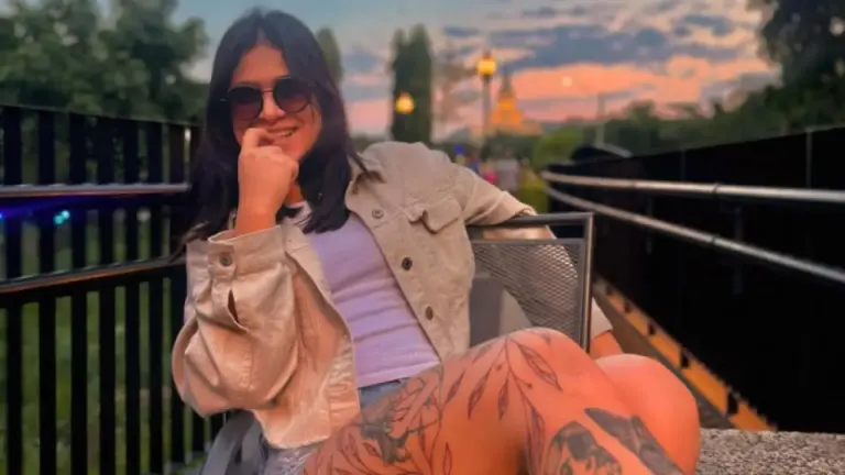 Imagen Principal de Nota: La Lorija prueba pollo chuco y su reacción genera comentarios ¿le gusto?