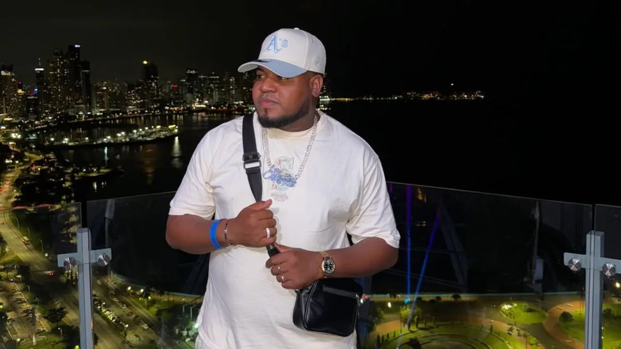 "Mejor que siga con sus videos”, usuarios reaccionan a la nueva canción de La More