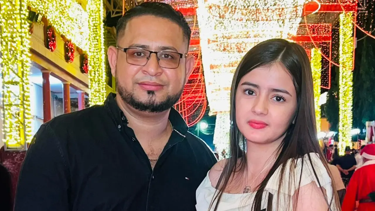 Imagen Principal de Nota: ¿Se casan? Soy Rosel sorprende al entregarle anillo a su novia Meyli