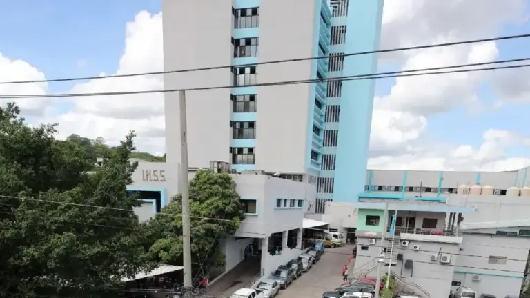 Imagen Principal de Nota: ¿Habrá consultas? IHSS informa sobre atención médica el 24 y 31 de diciembre