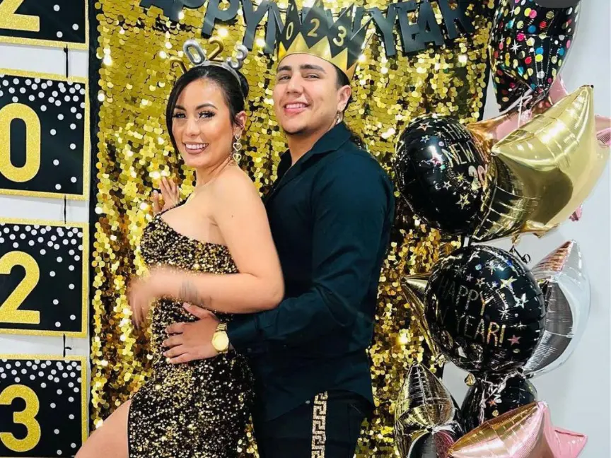 Davis Flow y Elsa Oseguera durante fin de año