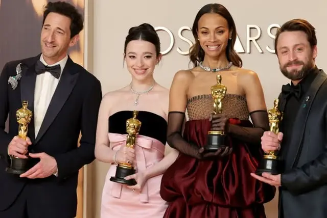 Actores disfrutando de los premios 2025