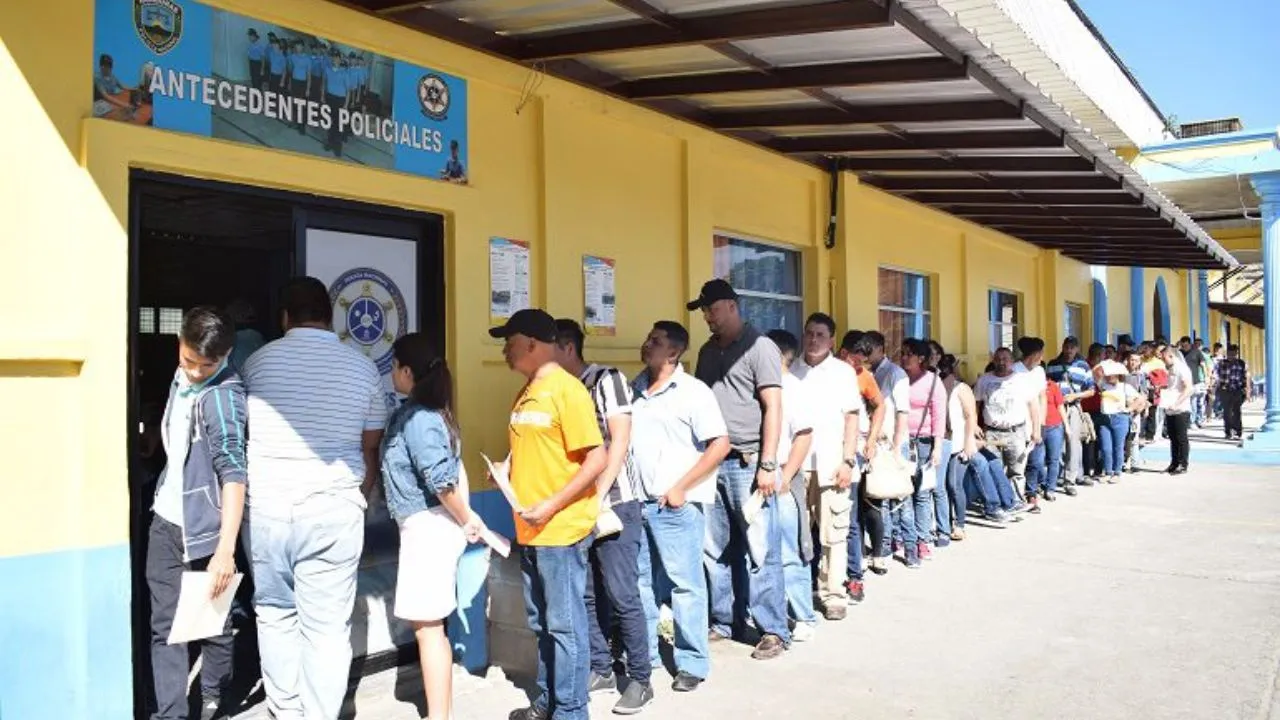 Requisitos para sacar los antecedentes policiales ¿Estan disponibles en linea?