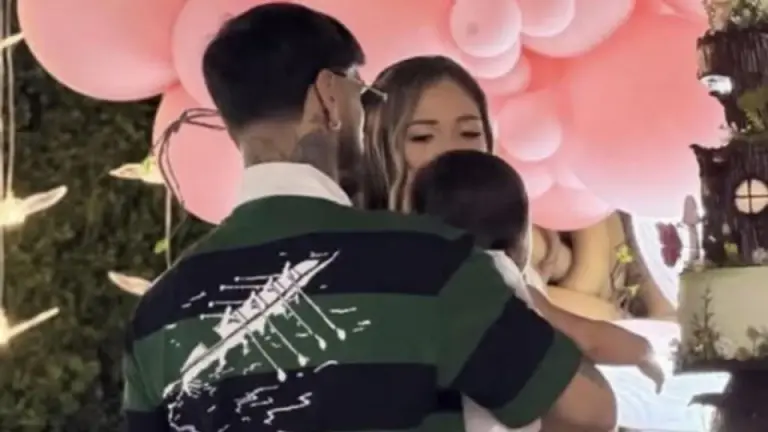 Imagen Principal de Nota: En lujosa fiesta, Anuel celebra el primer año de su hija