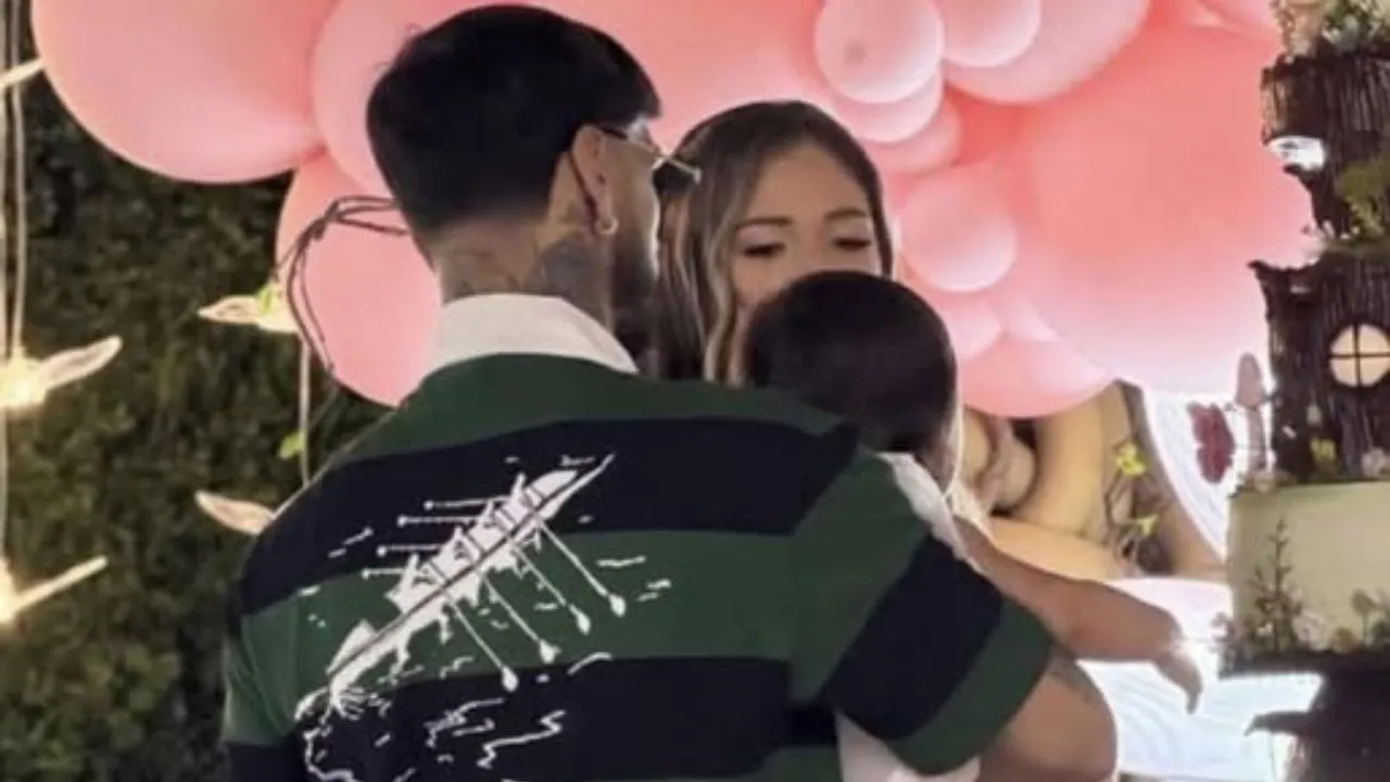 Imagen Principal de Nota: En lujosa fiesta, Anuel celebra el primer año de su hija