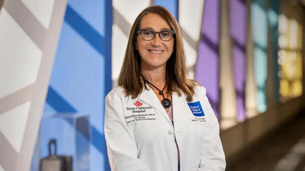 Imagen Principal de Nota: Lo que no sabías de María Elena Bottazzi fuera de la ciencia