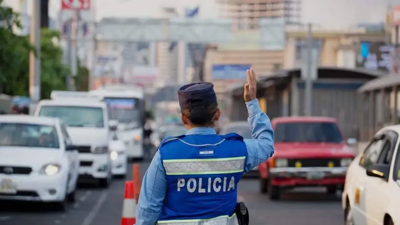 ¿Añadir luces a tu vehículo es ilegal? Conoce lo que estipula la Ley de Tránsito