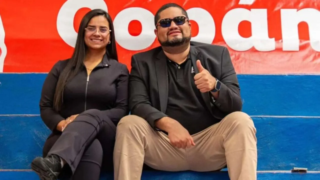 Imagen Principal de Nota: 'No es personal, pero...': José Carlos Cardona aviva polémica con Isis Cuéllar