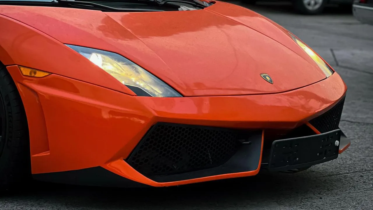 Imagen Principal de Nota: ¿Apareció el dueño del  viral Lamborghini? Esto se sabe