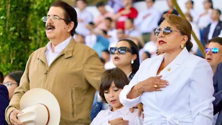 Imagen Principal de Nota: “Misión cumplida”: nieto de Xiomara Castro derrite redes con despedida