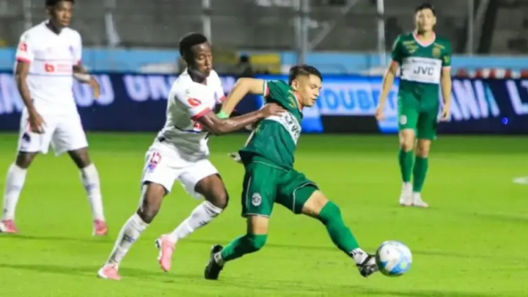 Imagen Principal de Nota: Olimpia vs Marathón: la IA predice quién ganará la gran final