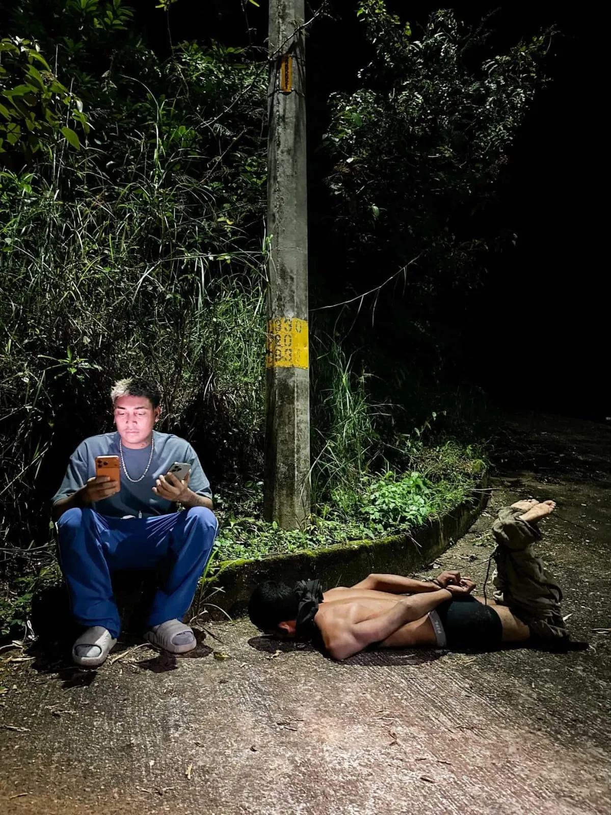 Supremo junto al ladron 