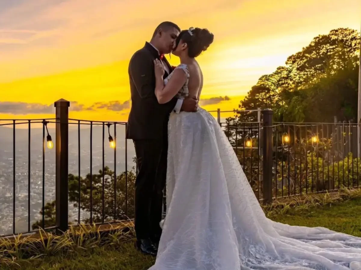 aleajndra rubio y el capitan thompson