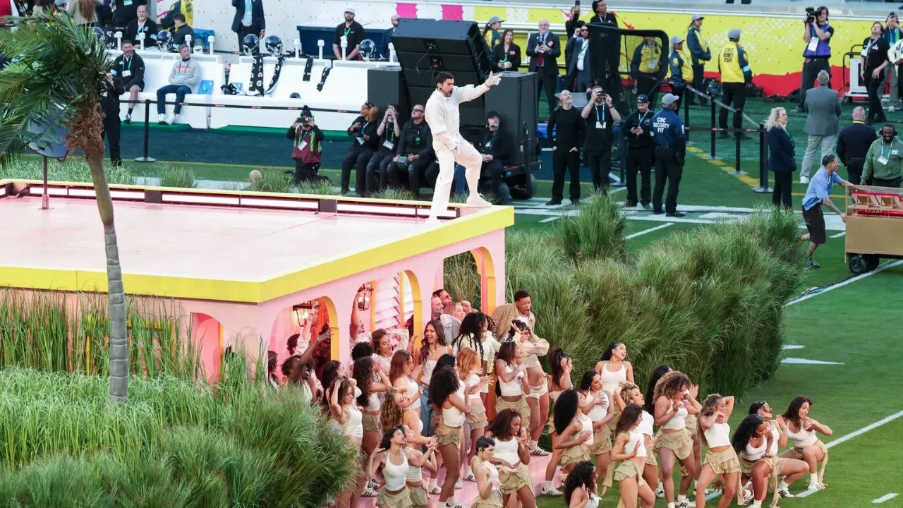 Bad Bunny en el medio tiempo de Super Bowl 